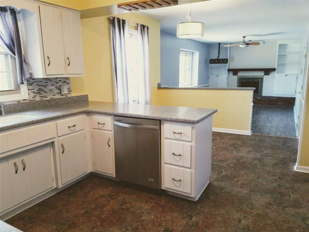 816 Deerfield Road Anderson, IN 46012 - Photo 2 of 19