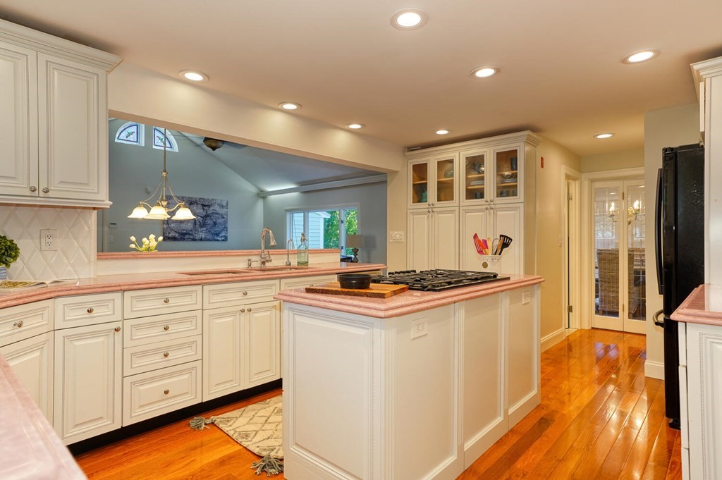 3 Paul Revere Road Lexington, MA 02421 - Photo 13 of 39 Gallery Image 13