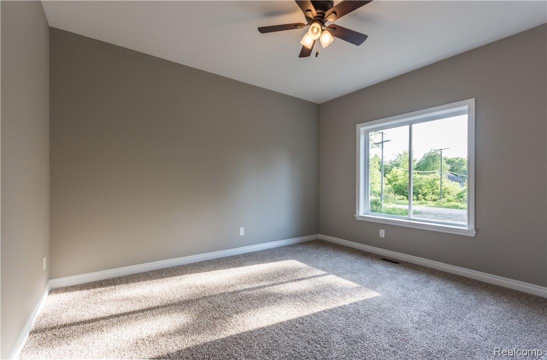 2560 Bull Run Road Oxford, MI 48371 - Photo 17 of 26 2nd Bedroom, Carpet, Prepped for Ceiling Fan