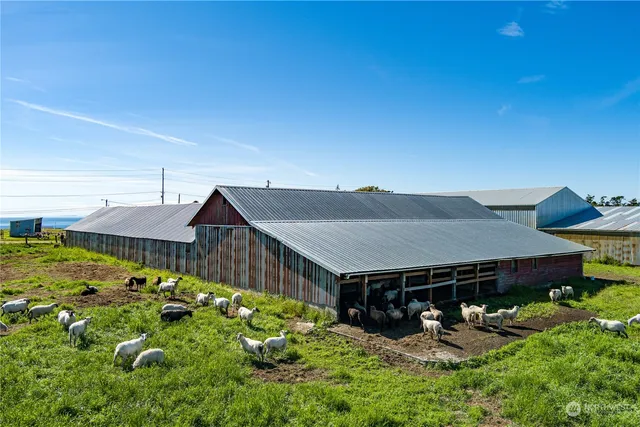 $2,665,000 | 886 West Beach Road, Coupeville, WA 98239