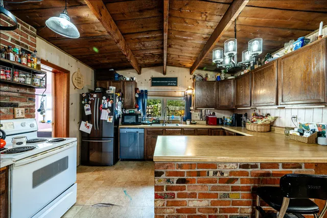 $352,000 | 631 North Adams Avenue, Buffalo, WY 82834