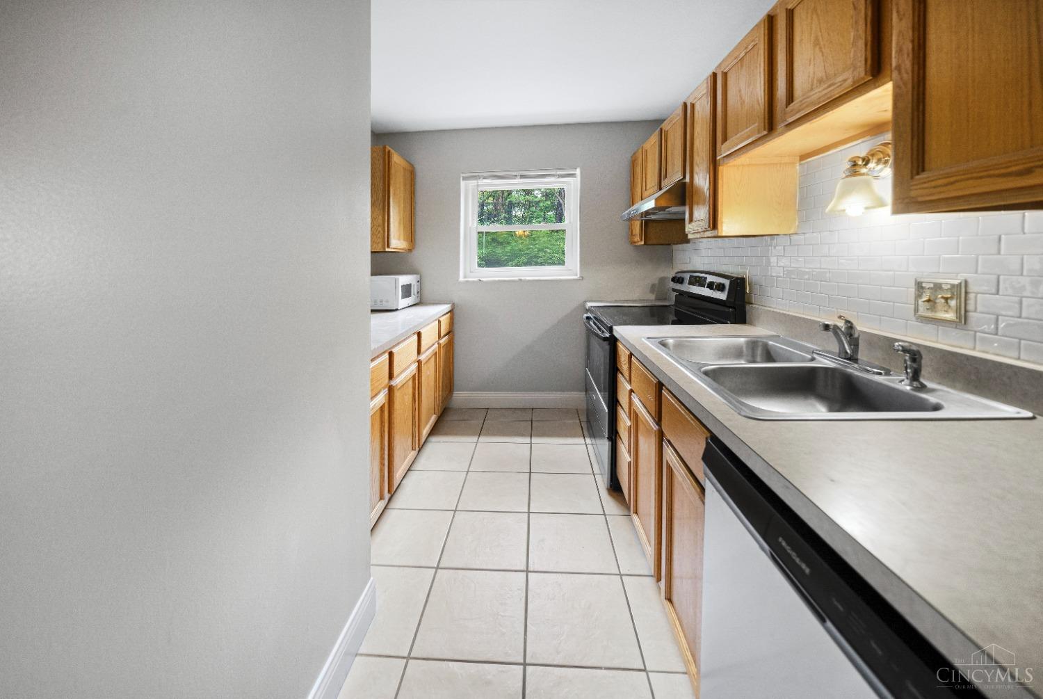 2270 Madison Road, Unit 1C Cincinnati, OH 45208 - Photo 13 of 29