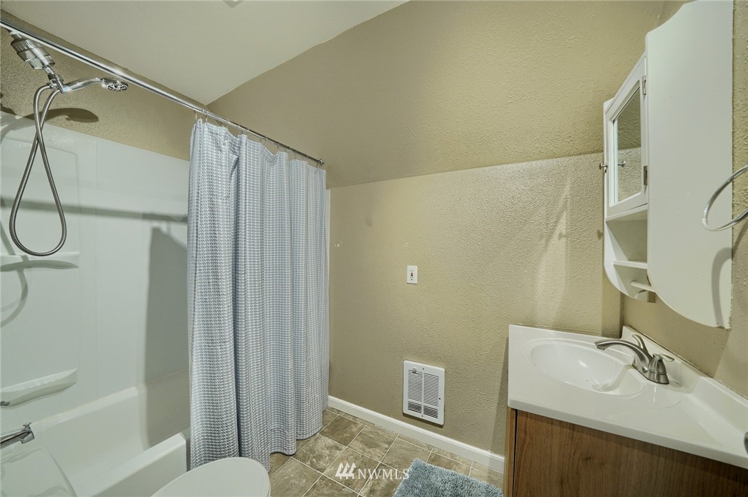 6012 Robe Menzel Road Granite Falls, WA 98252 - Photo 14 of 25