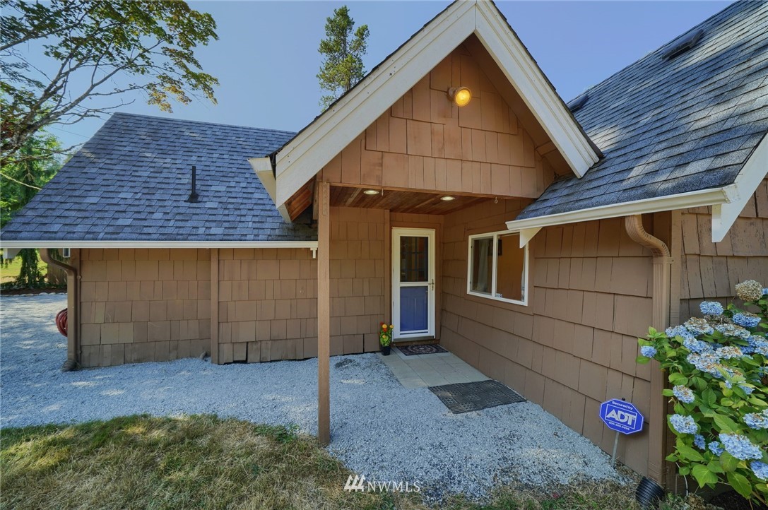 6012 Robe Menzel Road Granite Falls, WA 98252 - Photo 3 of 25