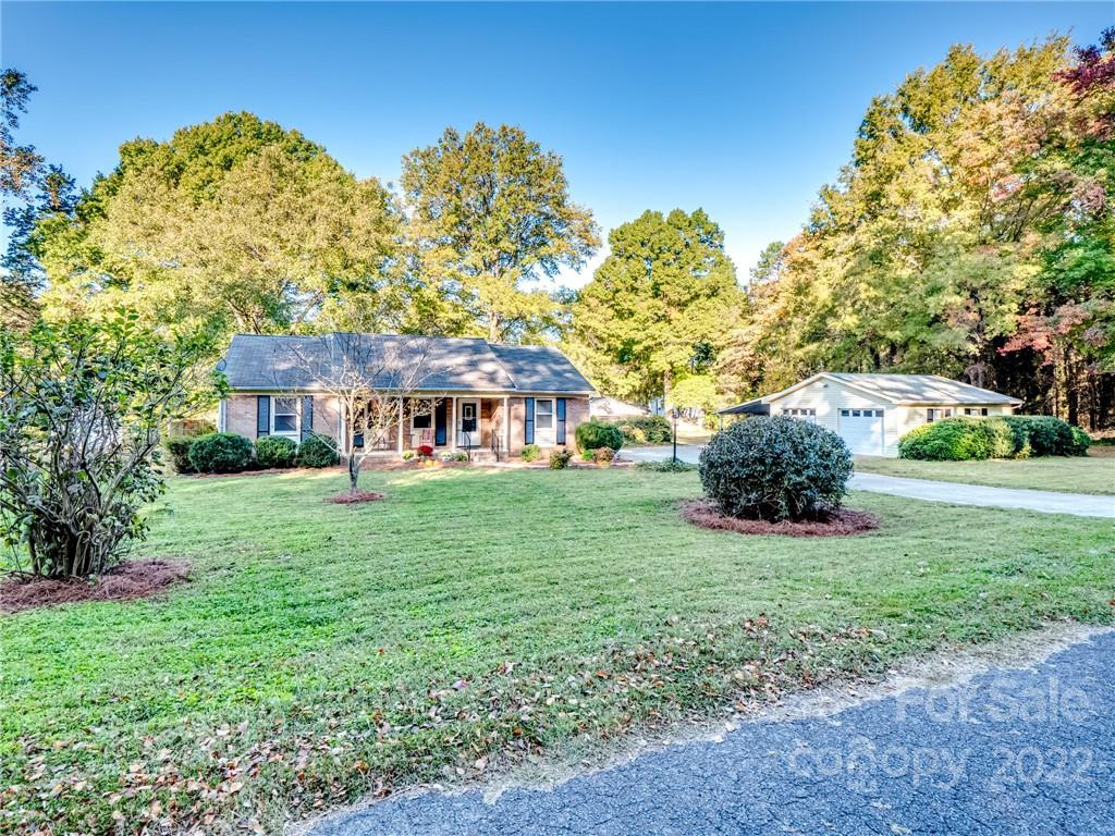 1408 Huntingdon Road Kannapolis, NC 28081 - Photo 3 of 29 Gallery Image 3