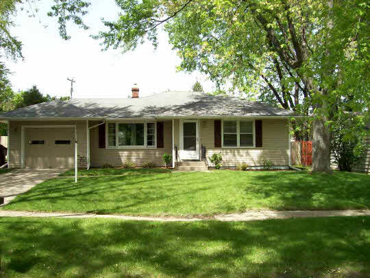 2132 Spring Brook Road Rockford, IL 61107 - Photo 1 of 11 Gallery Image 1
