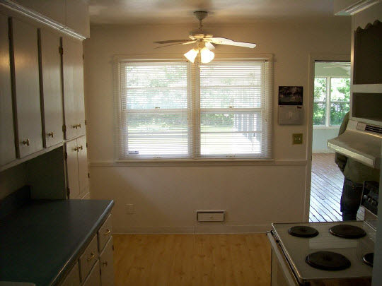 2132 Spring Brook Road Rockford, IL 61107 - Photo 8 of 11 Gallery Image 8