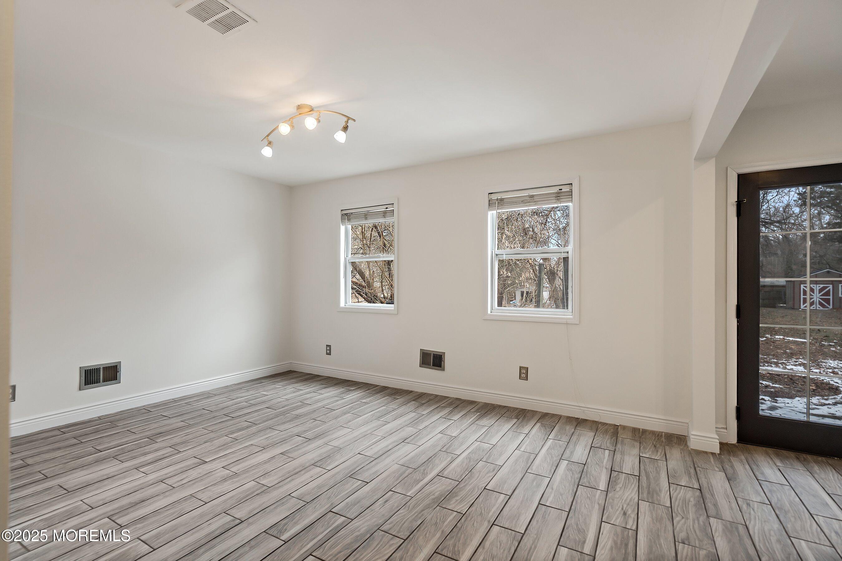 10 Freewood Street Howell, NJ 07731 - Photo 17 of 33 16-Family