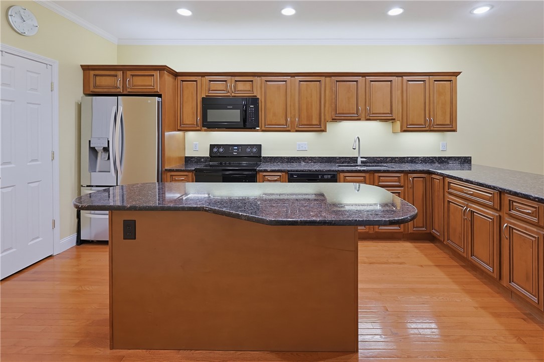 164 Bear Hill Road, Unit 10 Cumberland, RI 02864 - Photo 6 of 34 Gallery Image 6