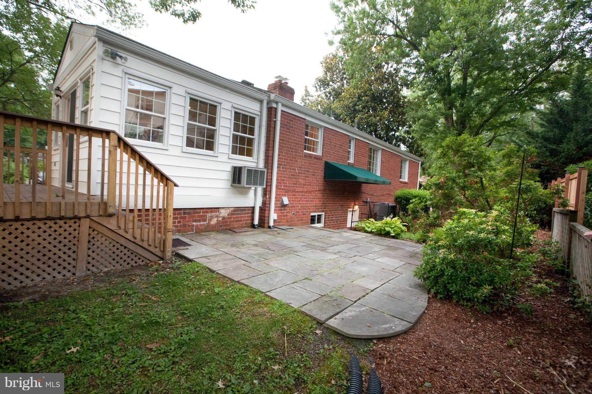 200 East Melbourne Avenue Silver Spring, MD 20901 - Photo 29 of 30 Exterior (Rear)