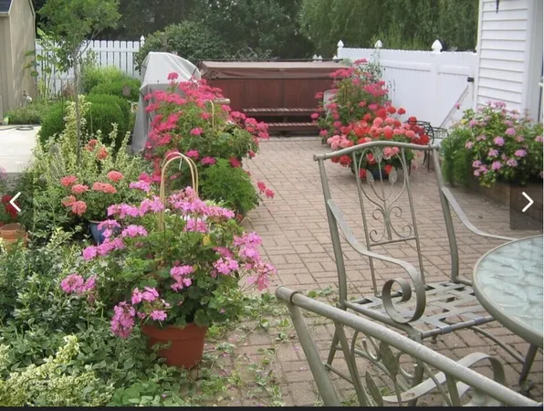 $389,900 | 829 Thorntree Boulevard, Jackson, MI 49203