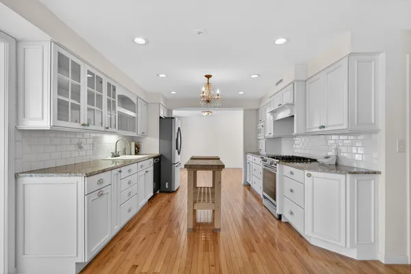 $389,900 | 829 Thorntree Boulevard, Jackson, MI 49203