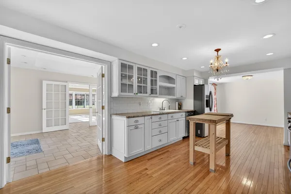 $389,900 | 829 Thorntree Boulevard, Jackson, MI 49203