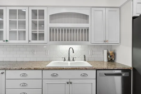 $389,900 | 829 Thorntree Boulevard, Jackson, MI 49203