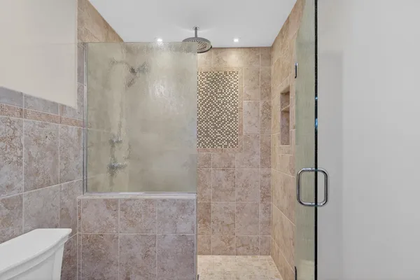 $389,900 | 829 Thorntree Boulevard, Jackson, MI 49203