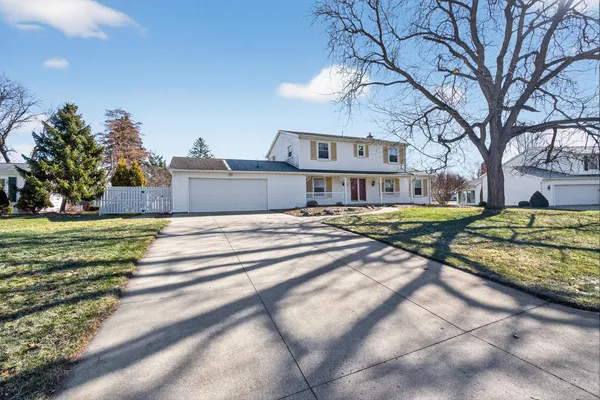 $389,900 | 829 Thorntree Boulevard, Jackson, MI 49203