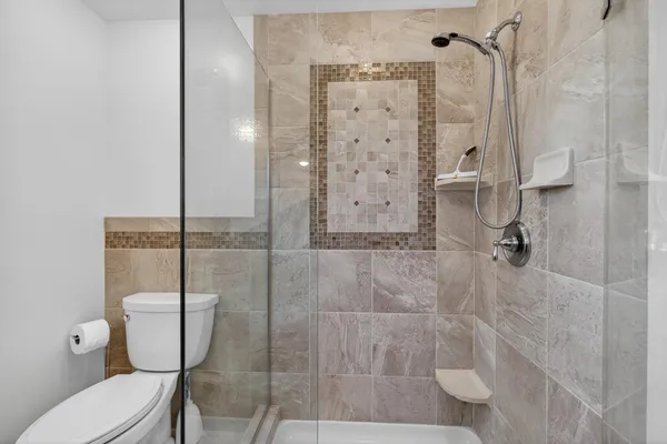 $389,900 | 829 Thorntree Boulevard, Jackson, MI 49203