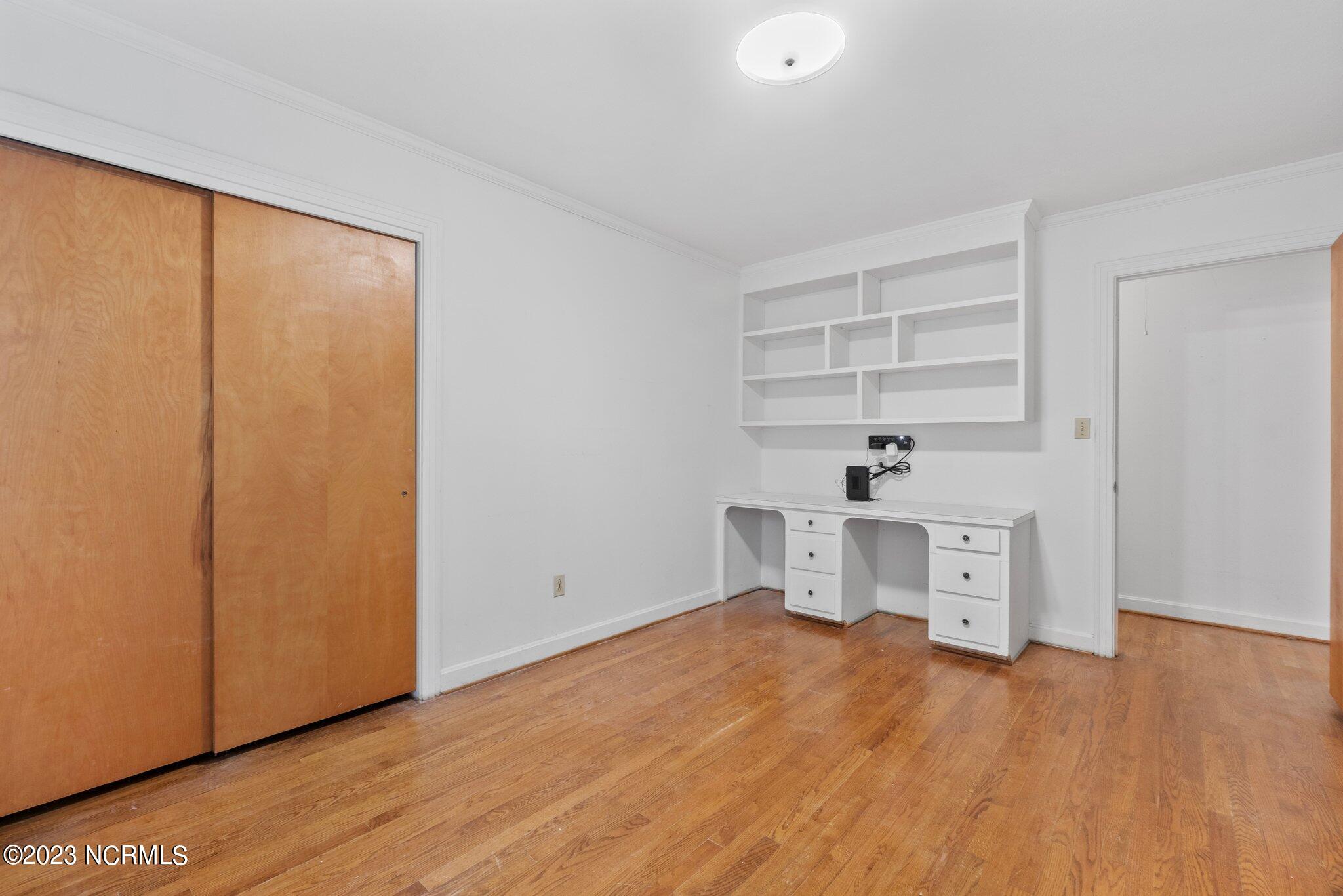 325 Cross Road Roper, NC 27970 - Photo 22 of 28 Bedroom 2 with built in desk & Hardwood Floors
