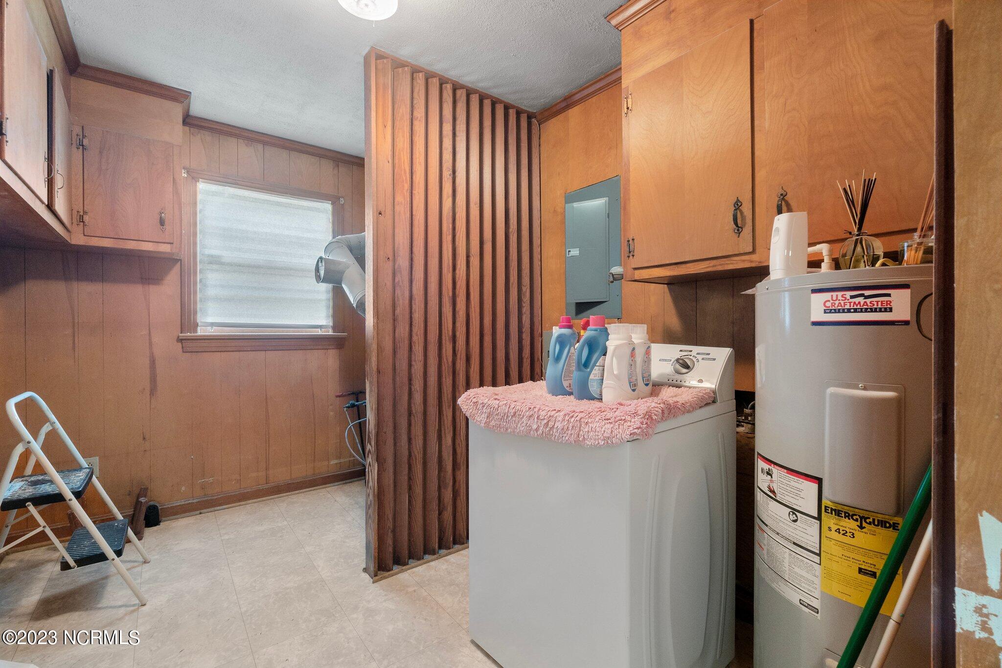 325 Cross Road Roper, NC 27970 - Photo 25 of 28 Utility Room -Electric Box, Hot Water Heater, Furnace, Washer/Dryer Hook ups.