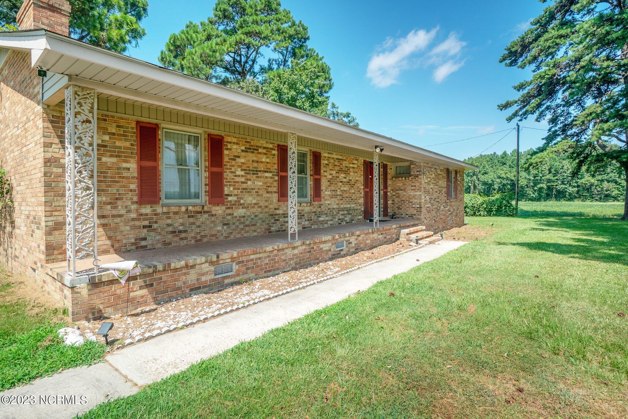 325 Cross Road Roper, NC 27970 - Photo 5 of 28 5-web-or-mls-Done-5
