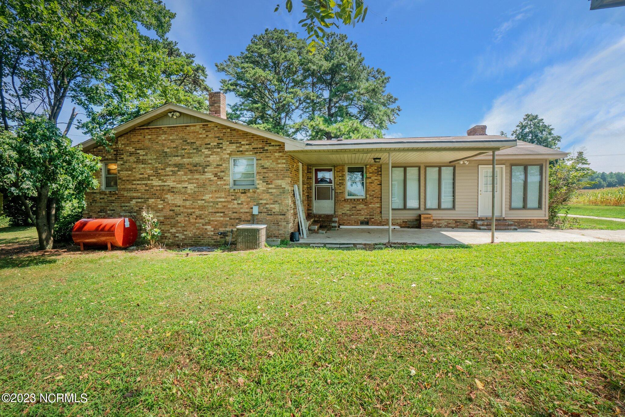 325 Cross Road Roper, NC 27970 - Photo 8 of 28 27-web-or-mls-Done-8