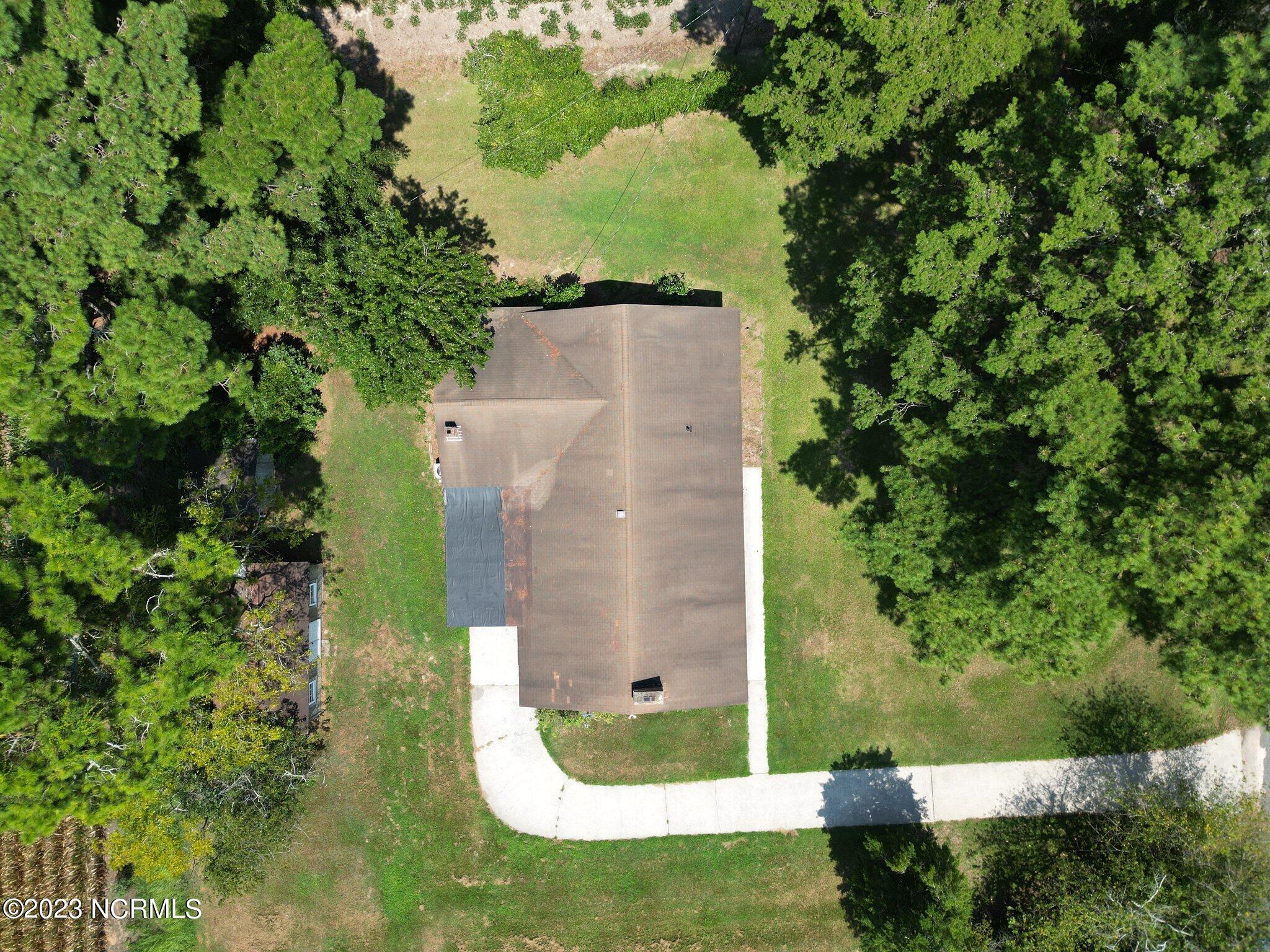 325 Cross Road Roper, NC 27970 - Photo 10 of 28 32-web-or-mls-drone2