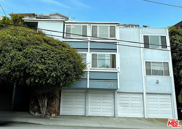 $2,375,000 | 372 Pershing Drive, Playa del Rey, CA 90293
