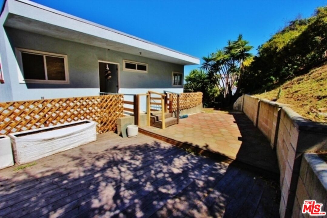 372 Pershing Drive Playa del Rey, CA 90293 - Photo 17 of 26