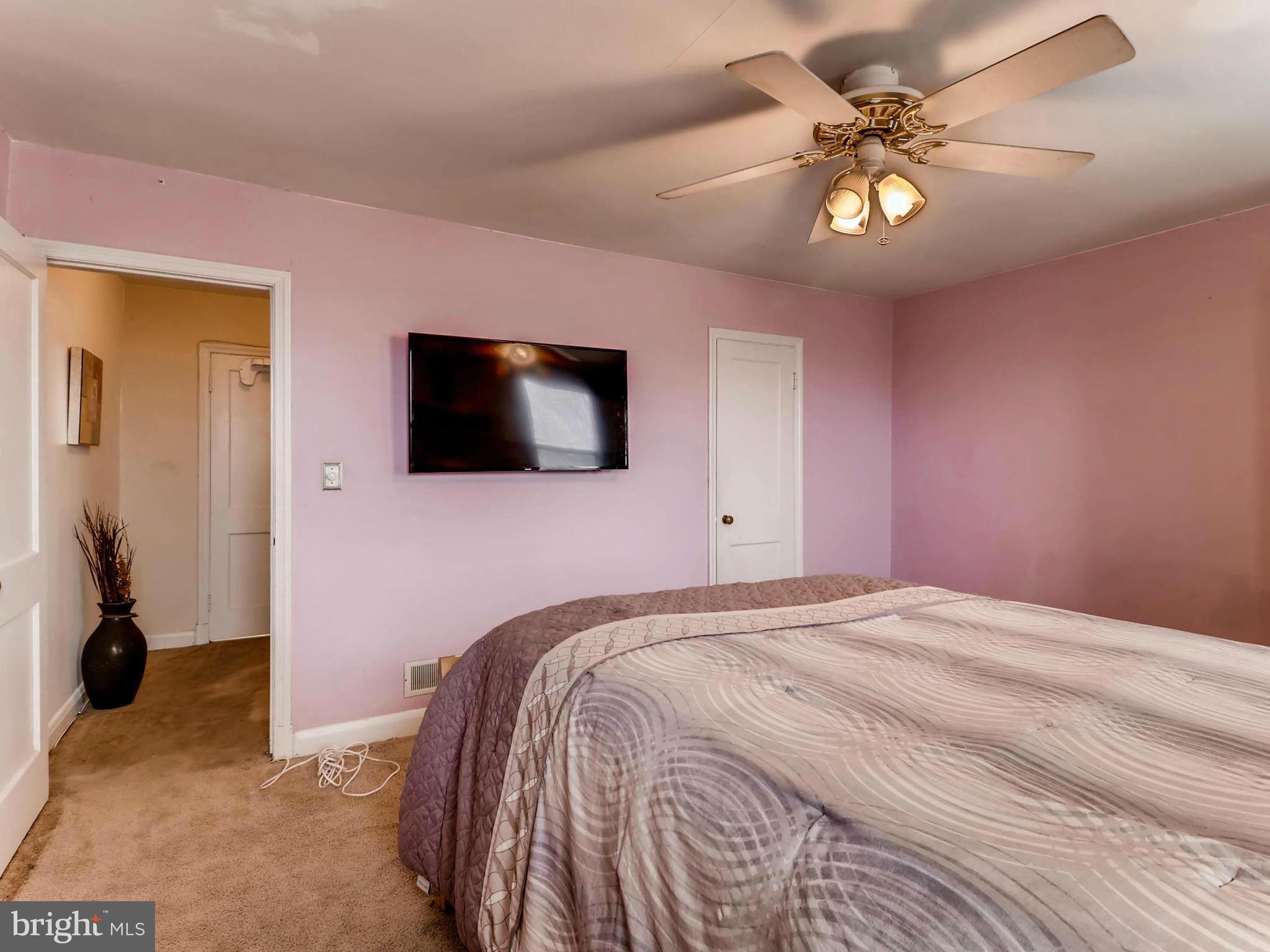 3935 Kenyon Avenue Baltimore, MD 21213 - Photo 13 of 23 Bedroom