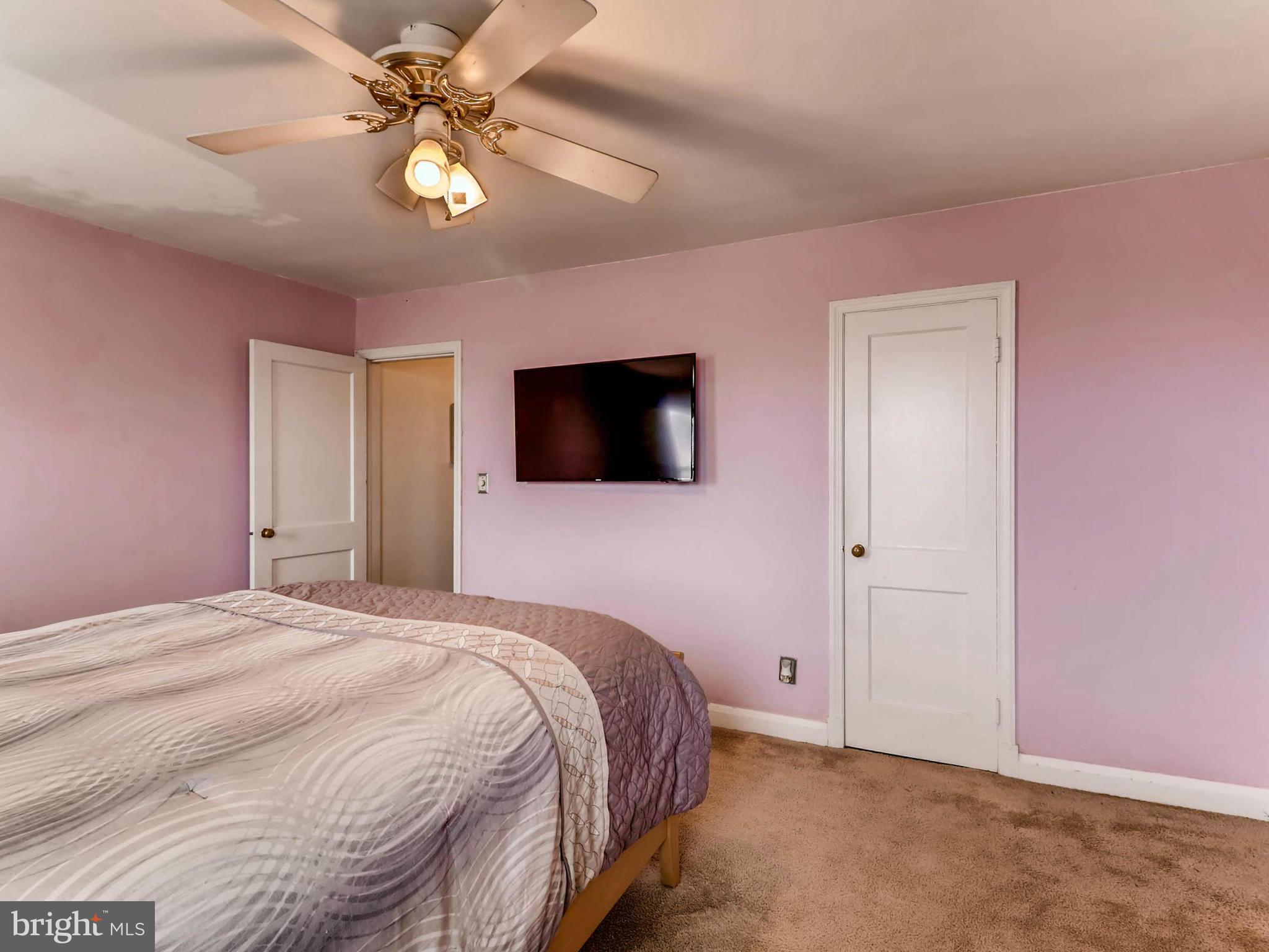 3935 Kenyon Avenue Baltimore, MD 21213 - Photo 15 of 23 Bedroom