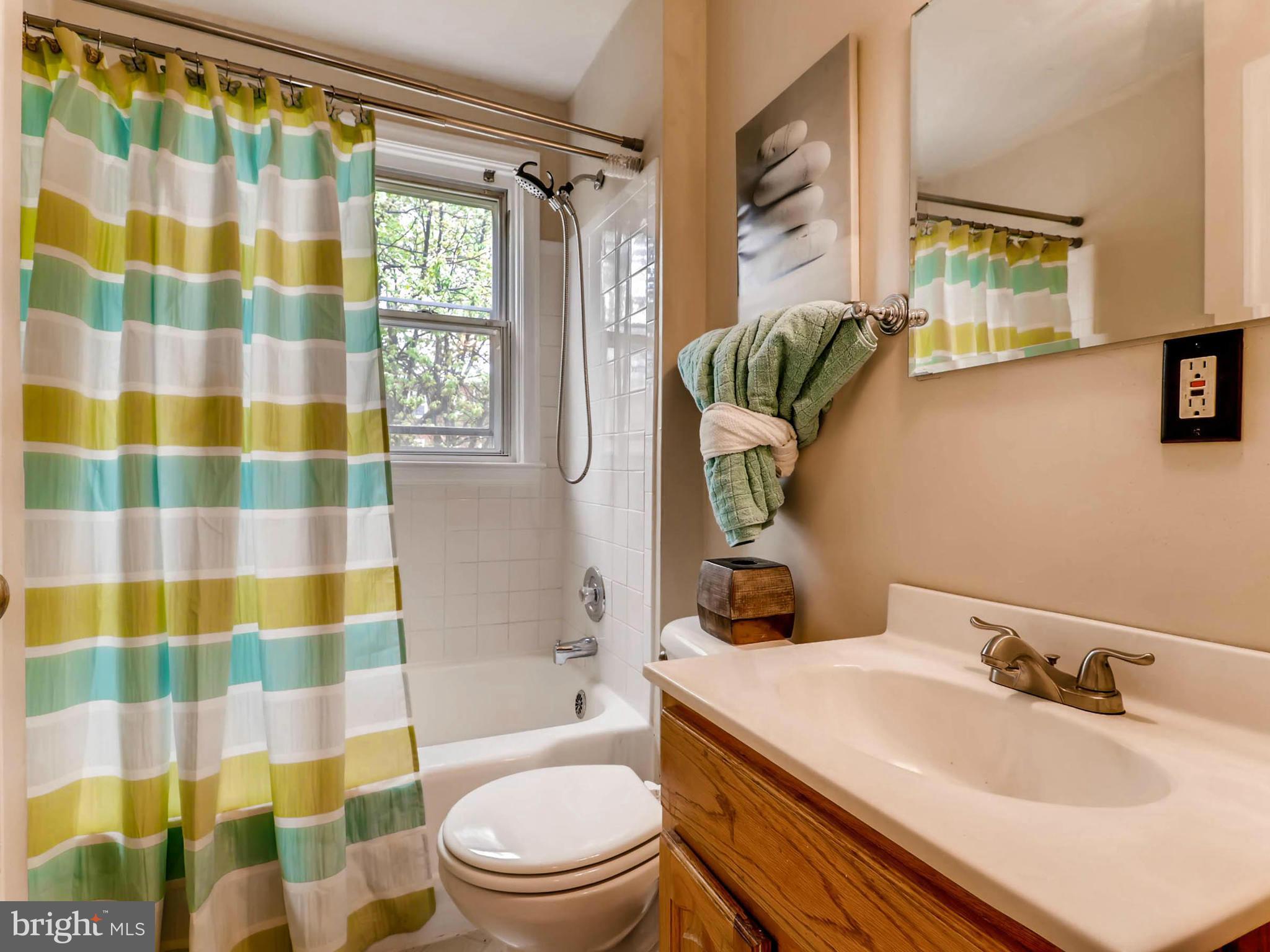 3935 Kenyon Avenue Baltimore, MD 21213 - Photo 18 of 23 Bath