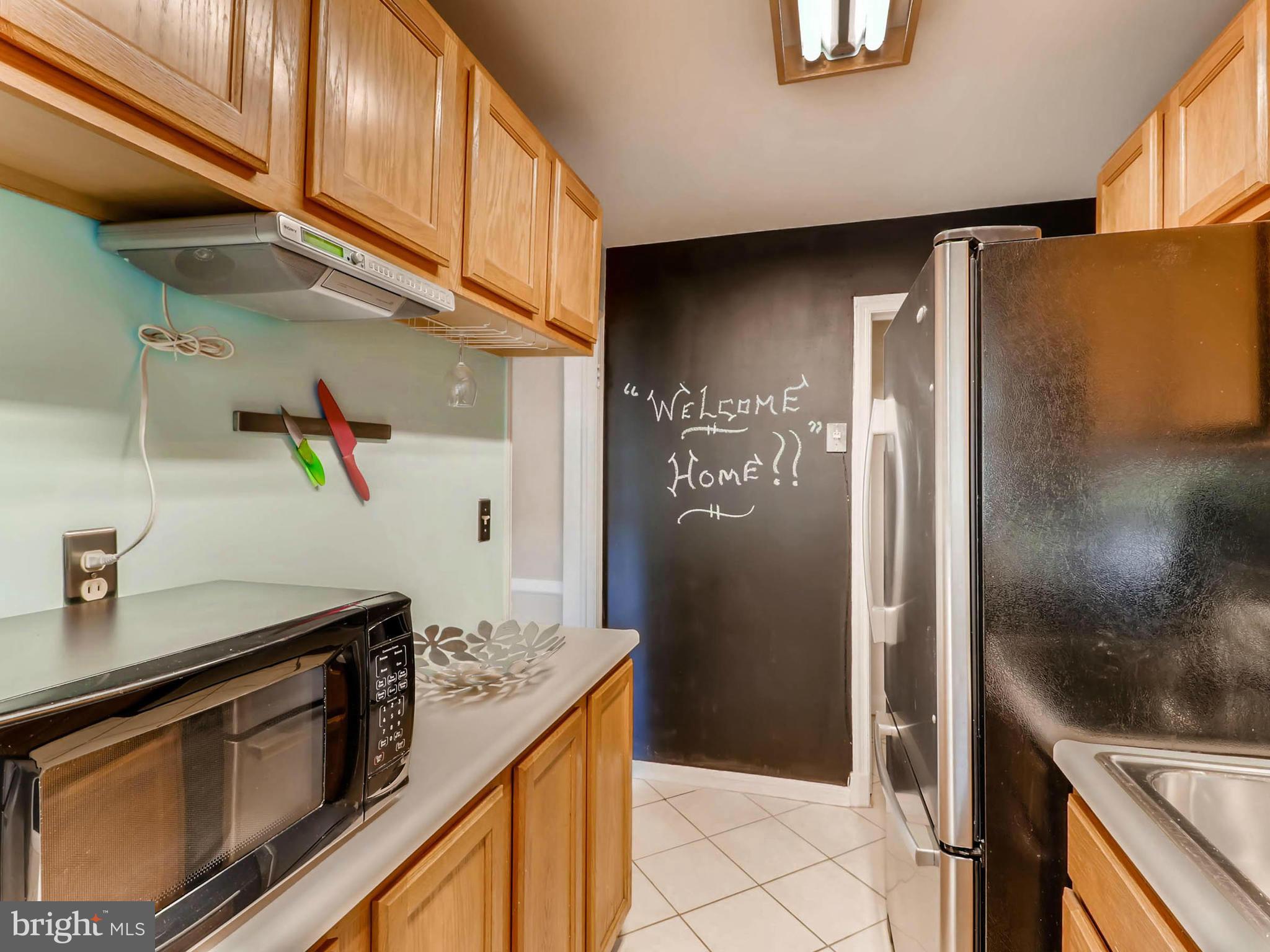 3935 Kenyon Avenue Baltimore, MD 21213 - Photo 5 of 23 Kitchen
