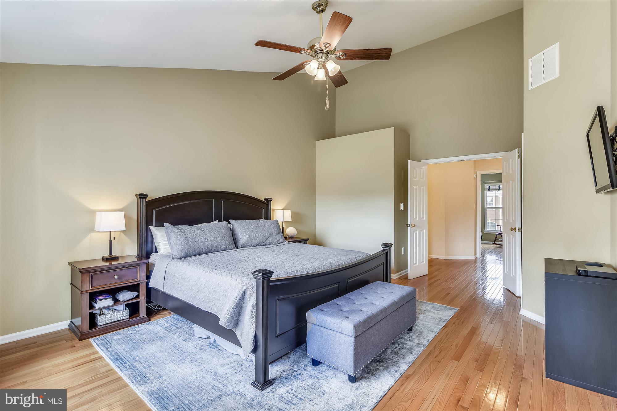 18293 Tupelo Ridge Terrace Leesburg, VA 20176 - Photo 20 of 41 3RD VIEW OF THE OWNER'S BEDROOM W/ DBL DOOR ENTRY