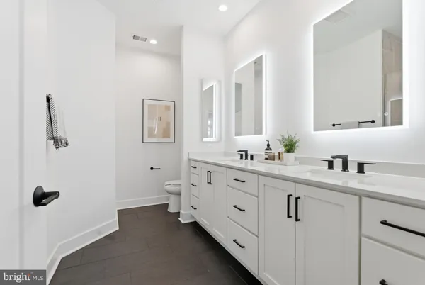 $1,820,000 | 5354 Zenith Overlook, Bethesda, MD 20816