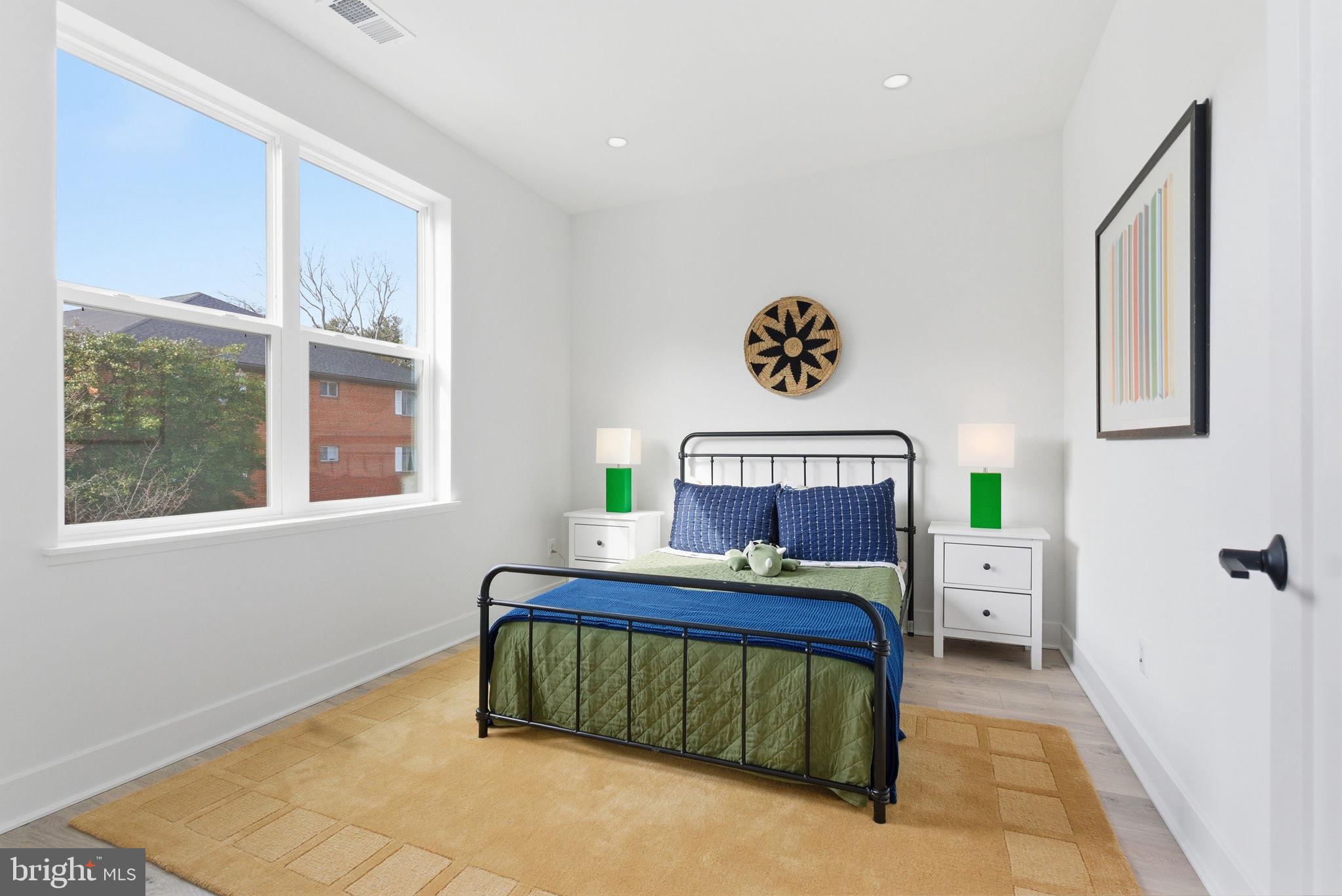 5354 Zenith Overlook Bethesda, MD 20816 - Photo 14 of 23