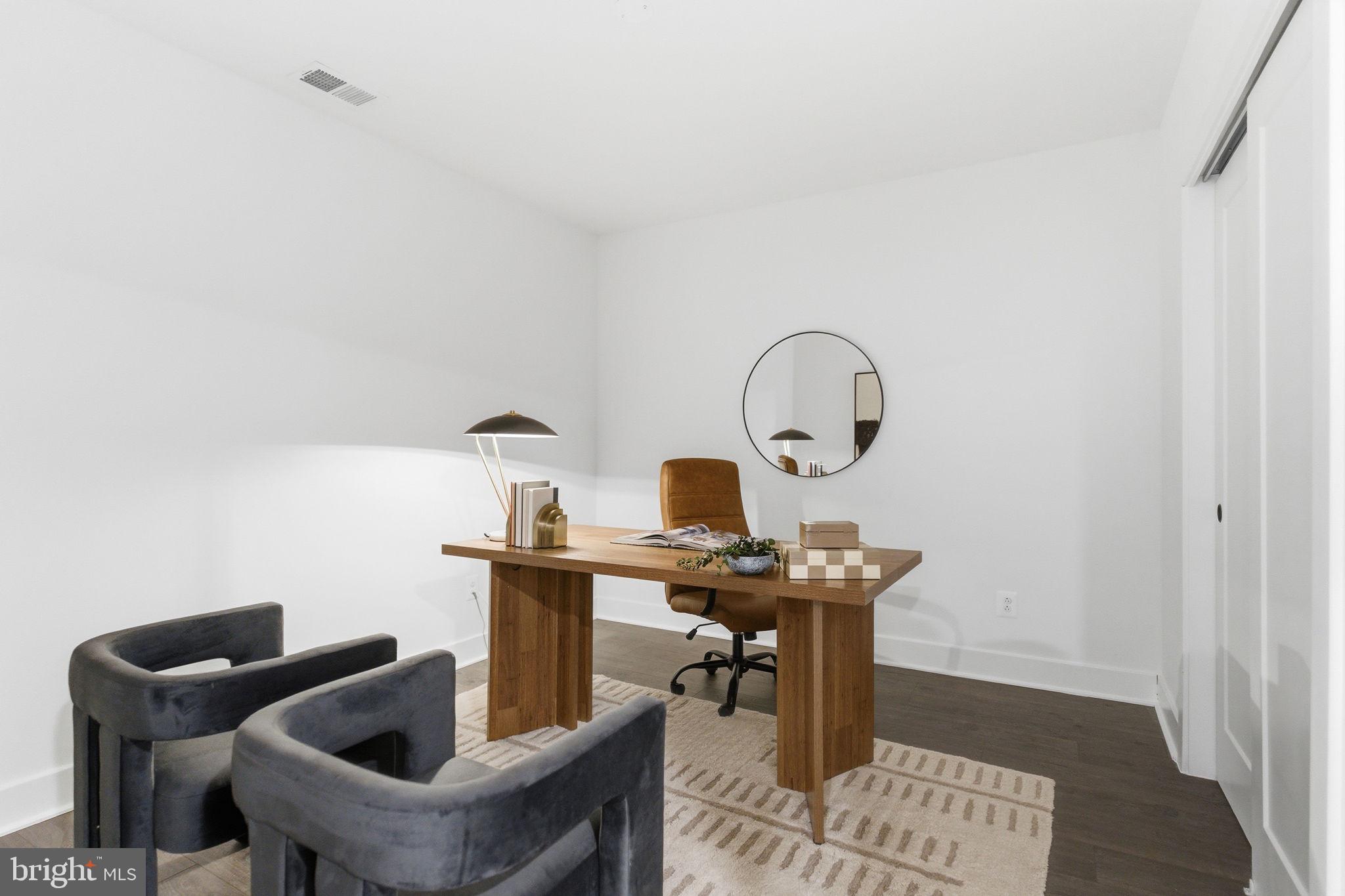 5354 Zenith Overlook Bethesda, MD 20816 - Photo 18 of 23 First floor office