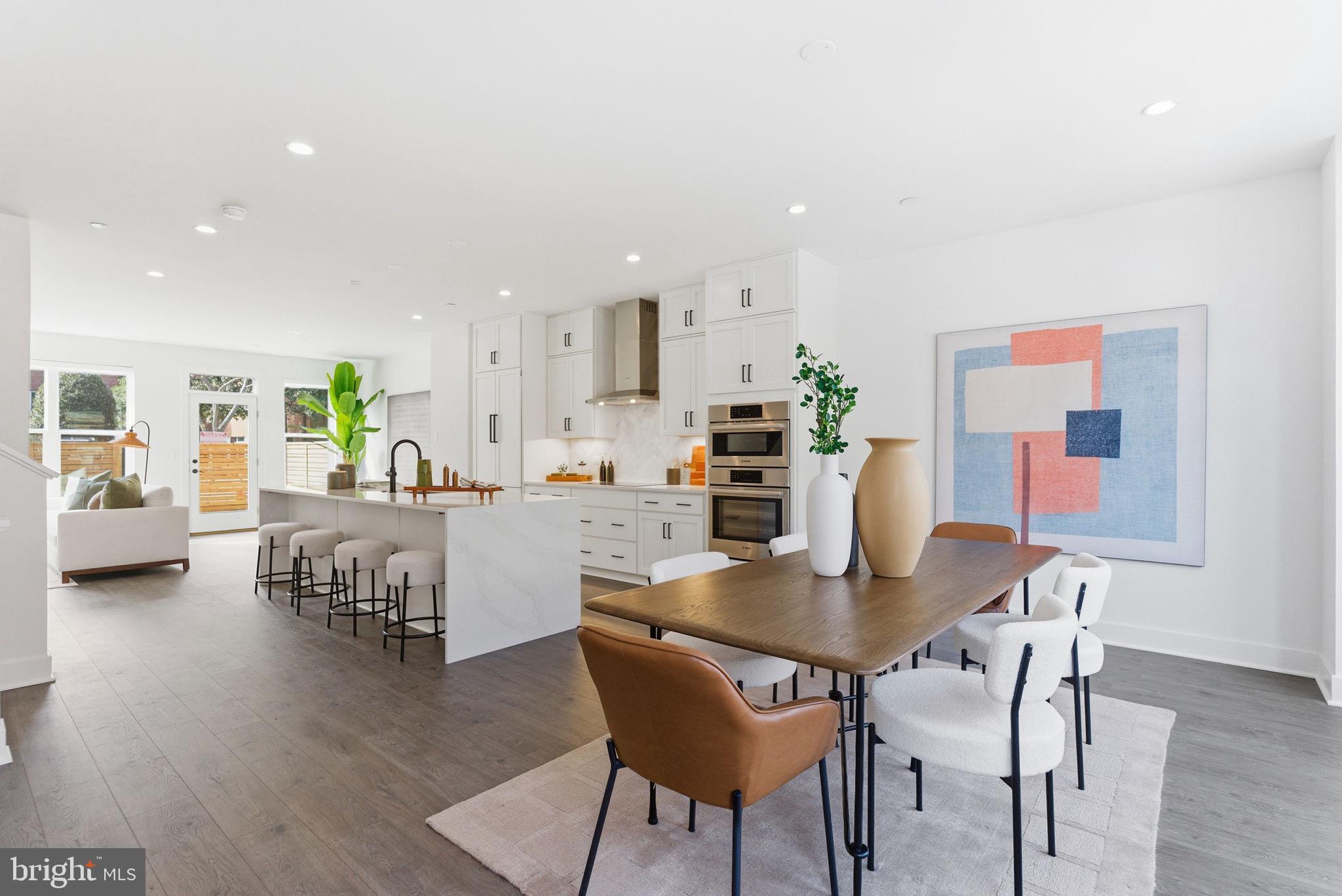 5354 Zenith Overlook Bethesda, MD 20816 - Photo 2 of 23