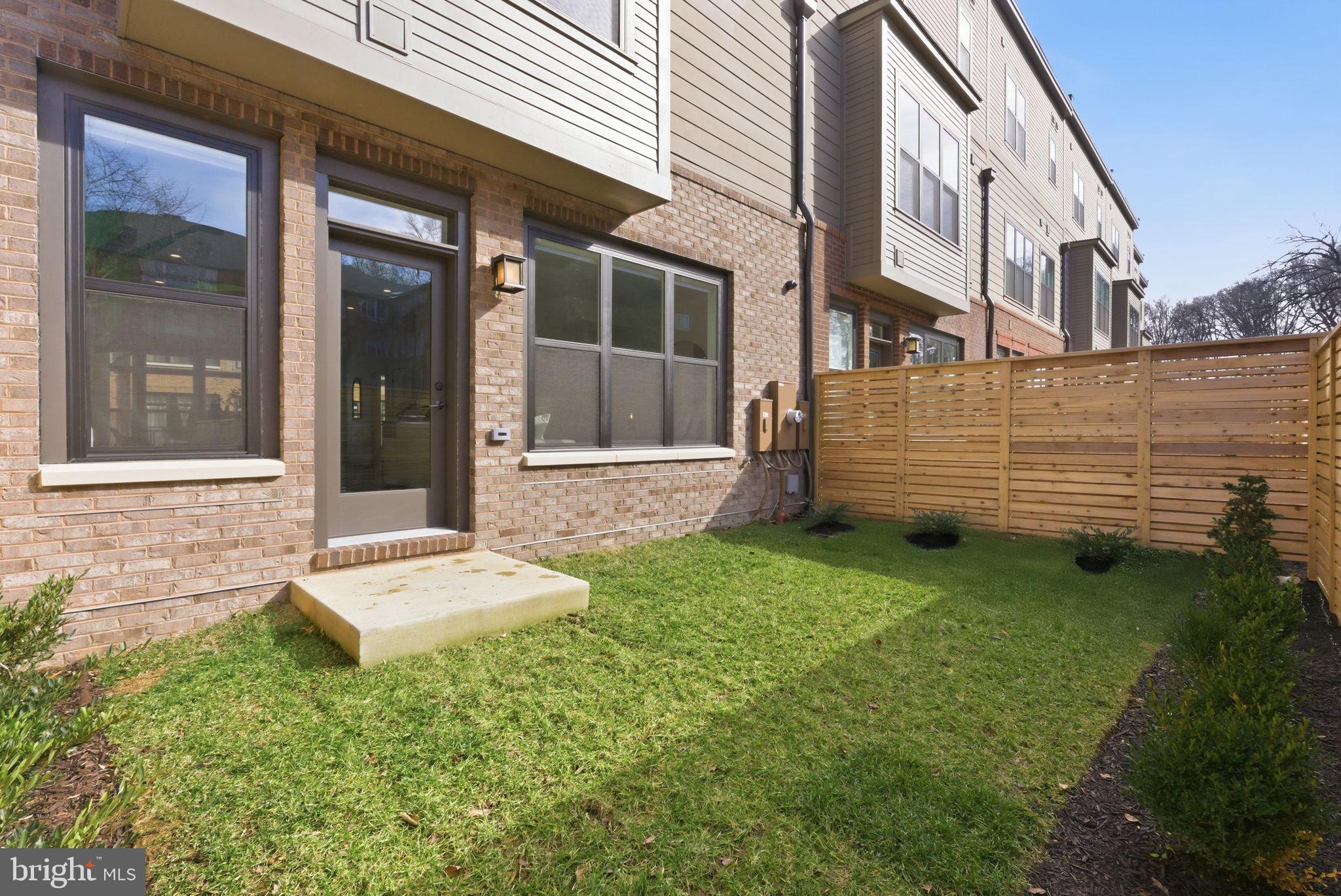 5354 Zenith Overlook Bethesda, MD 20816 - Photo 4 of 23 Outdoor space off Main level