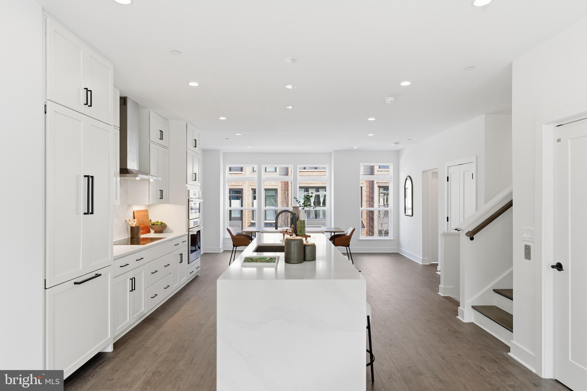 5354 Zenith Overlook Bethesda, MD 20816 - Photo 5 of 23