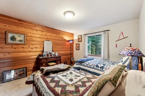 $999,000 | 12611 Muhlebach Way, Truckee, CA 96161