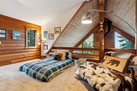 $999,000 | 12611 Muhlebach Way, Truckee, CA 96161