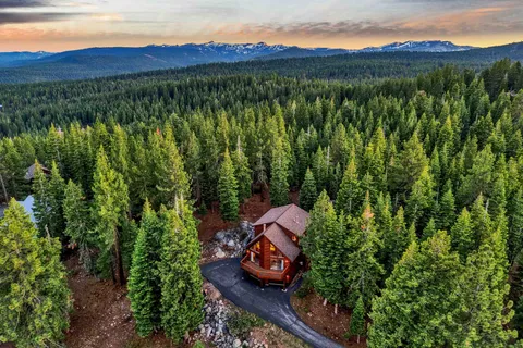 $999,000 | 12611 Muhlebach Way, Truckee, CA 96161