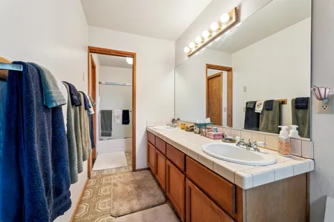 $999,000 | 12611 Muhlebach Way, Truckee, CA 96161