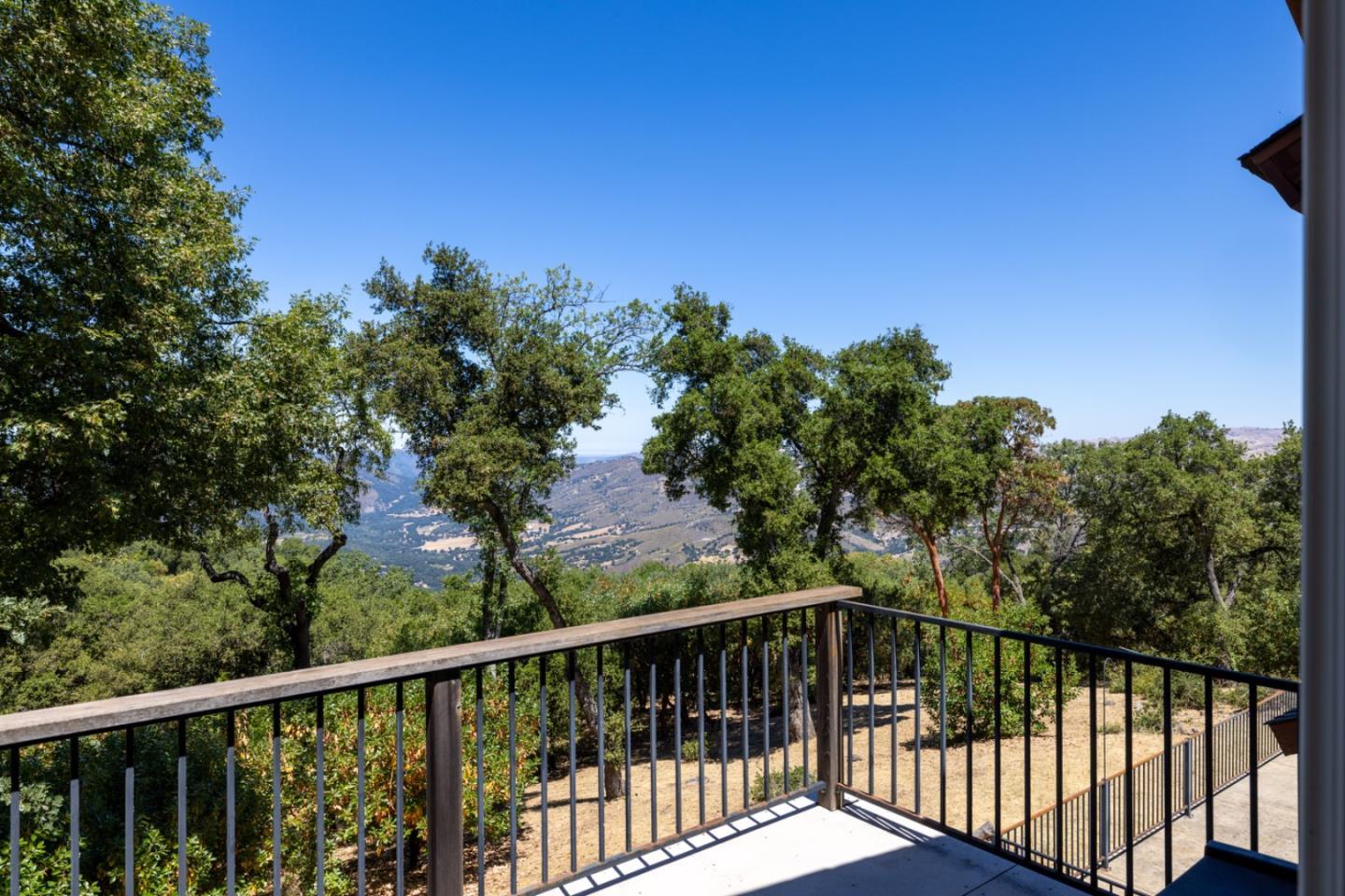 39537 Laurel Spring Road Carmel Valley, CA 93924 - Photo 39 of 50 Gallery Image 39