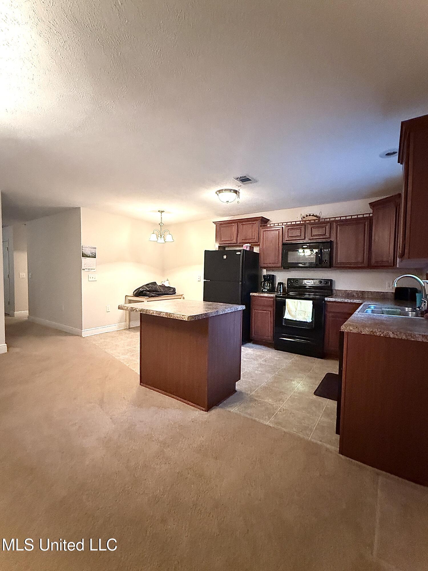 8221 Gordon Station Road Port Gibson, MS 39150 - Photo 9 of 25 IMG_4290