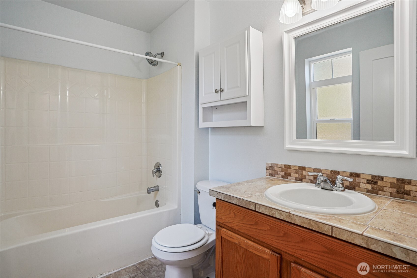 12736 67th Place South Seattle, WA 98178 - Photo 14 of 26