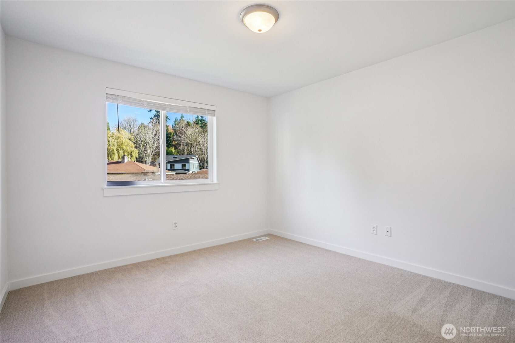 12736 67th Place South Seattle, WA 98178 - Photo 17 of 26