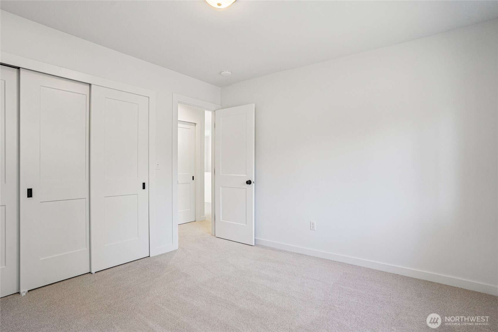 12736 67th Place South Seattle, WA 98178 - Photo 18 of 26