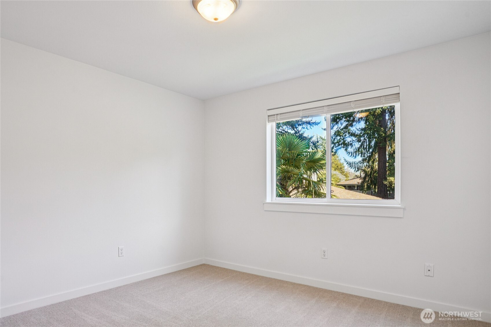 12736 67th Place South Seattle, WA 98178 - Photo 19 of 26