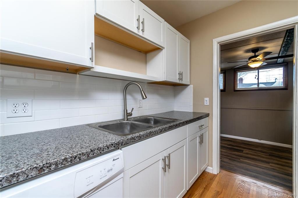 628 Hebron Road Hendersonville, NC 28739 - Photo 16 of 43 Gallery Image 16
